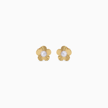 Shop 18K Gold Flower Earrings with Centered White Pearls for Kids