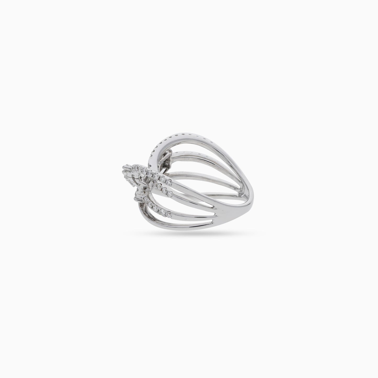 18K White Gold Ring With Natural Diamond Stones