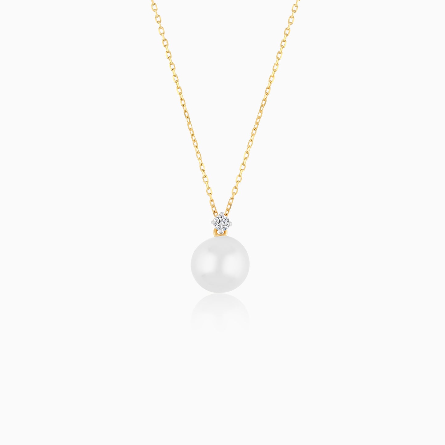 18K Yellow Gold Freshwater Pearl and Natural Diamond Pendant