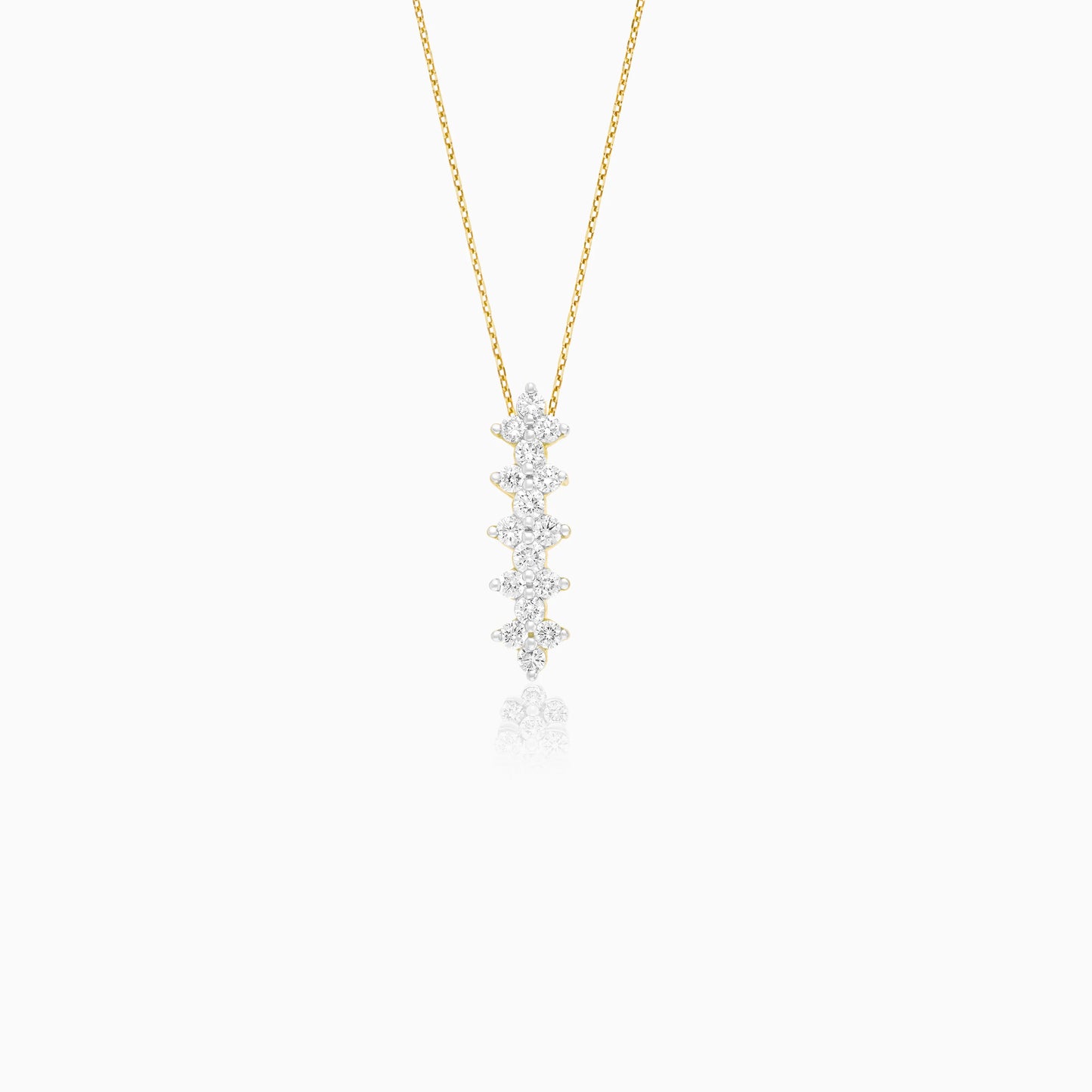 18k yellow gold necklace decorated with natural diamonds stones