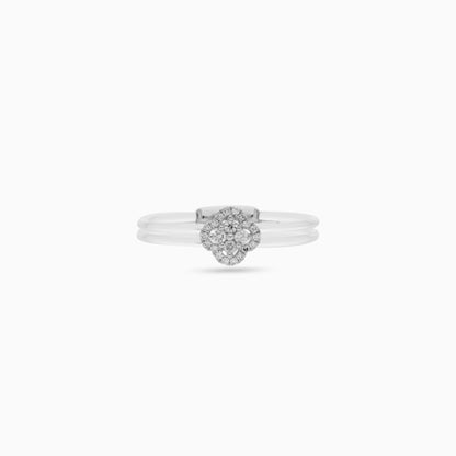 18K White Gold Ring with Fish Thread Design – Floats Collection