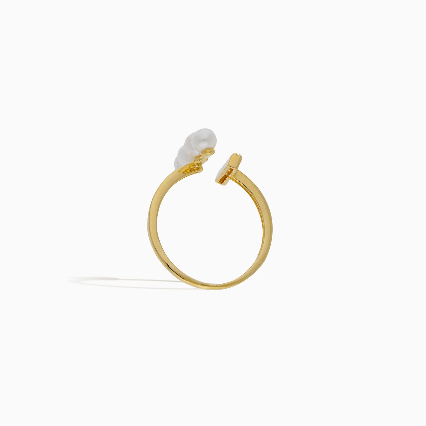 18K Yellow Gold RING DECORATED WITH PEARLS AND ZIRCON STONES