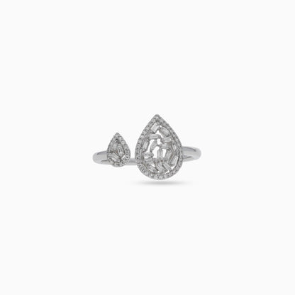 18K WHITE GOLD  DROP SHAPE RING DECORATED WITH NATURAL DIAMOND BAGUETTE STONES