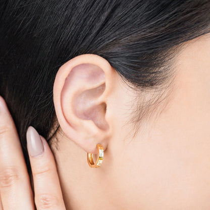 أقراط حلقية من الذهب عيار 18 قيراطًا