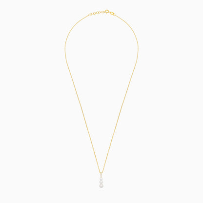 قلادة من الذهب الأصفر عيار 18 قيراطًا مزينة بأحجار الزركون واللؤلؤ المتدلي