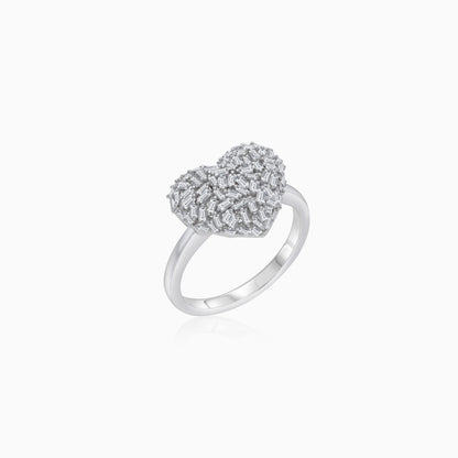 18K WHITE GOLD RING WITH HEART SHAPED DECORATED BY NATURAL DIAMOND BAGUETTE