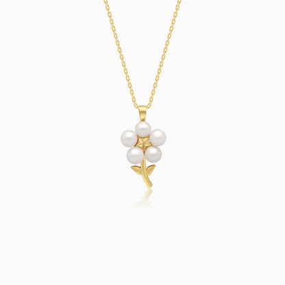 18k yellow gold chain decorated by a pearls flower shape pendent