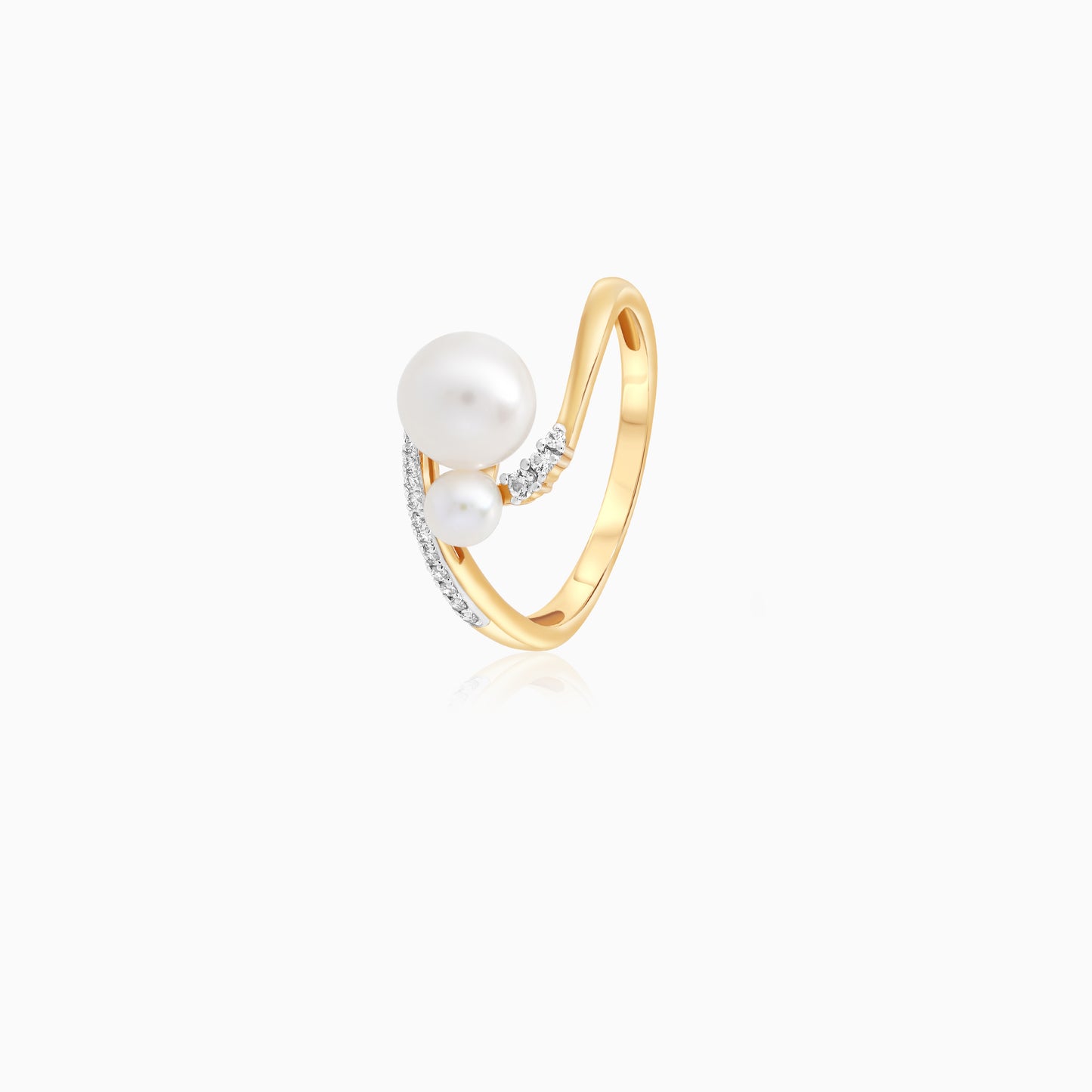 Danah 18K Yellow Gold Diamond & Pearl Ring