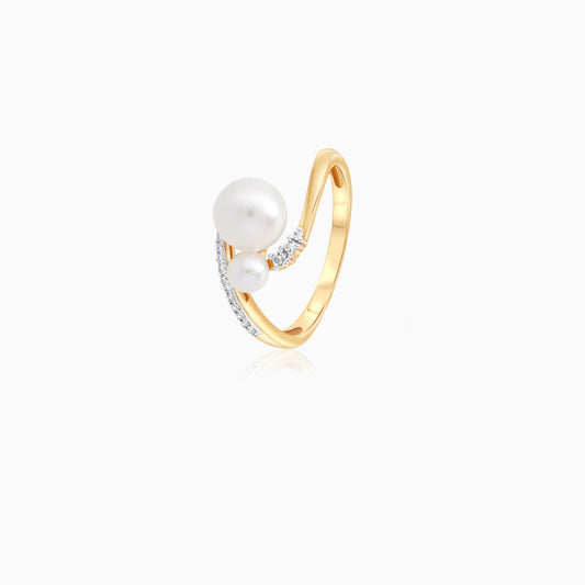 Danah 18K Yellow Gold Diamond & Pearl Ring