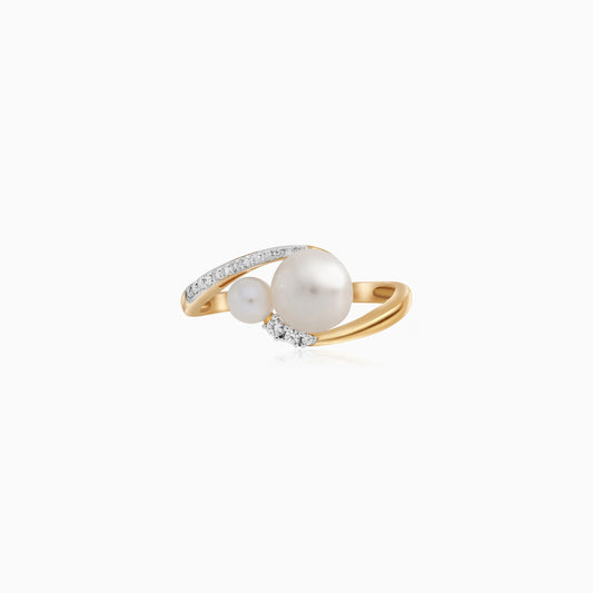 18K Yellow Gold Twisted Graduated Pearl and Diamond Ring - Danah Diamond Collection