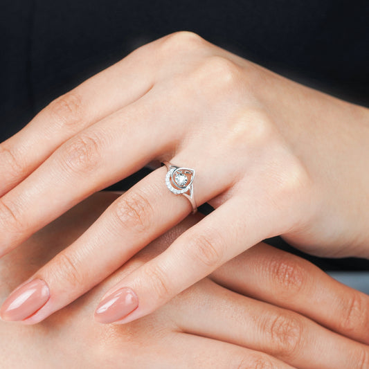 18K White Gold Drop Ring with Natural Dancing Diamond | Dancing Diamond Collection