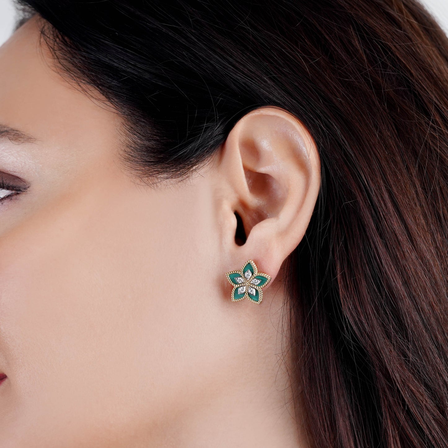 18K Yellow Gold Malachite Flower Earrings  decorated with natural diamond stones - Fortuna Diamond Collection