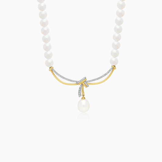 Chic pearl and natural diamond necklace in 18k yellow gold | Danah Diamond Collection