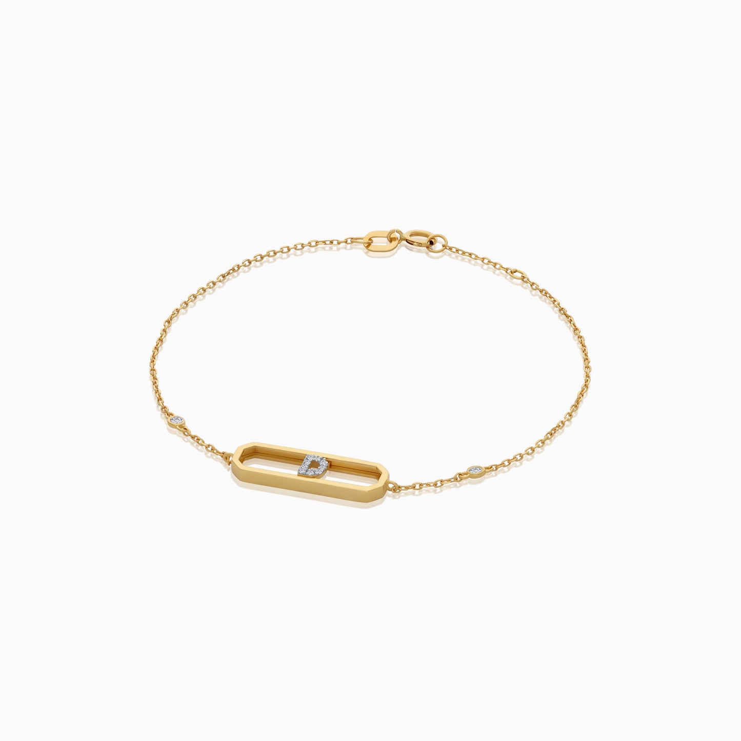 سوار من الذهب الأصفر عيار 18 قيراطًا مرصع بالألماس الطبيعي بحرف "D"