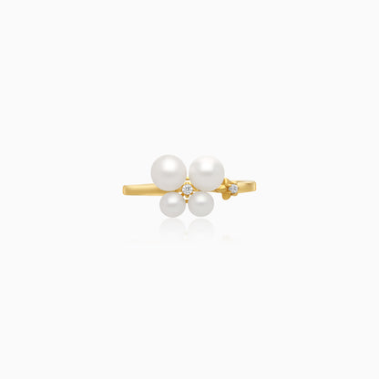 18k yellow gold ring decorated by zircon stone and pearls