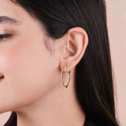 Elegant 18K Yellow Gold with natural Diamond Round Shape Hoops