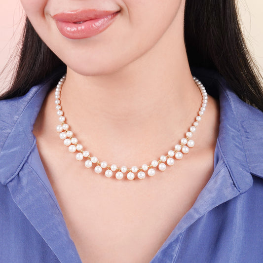 Classic Round Pearl Necklace in 18k Yellow Gold | Danah Collection