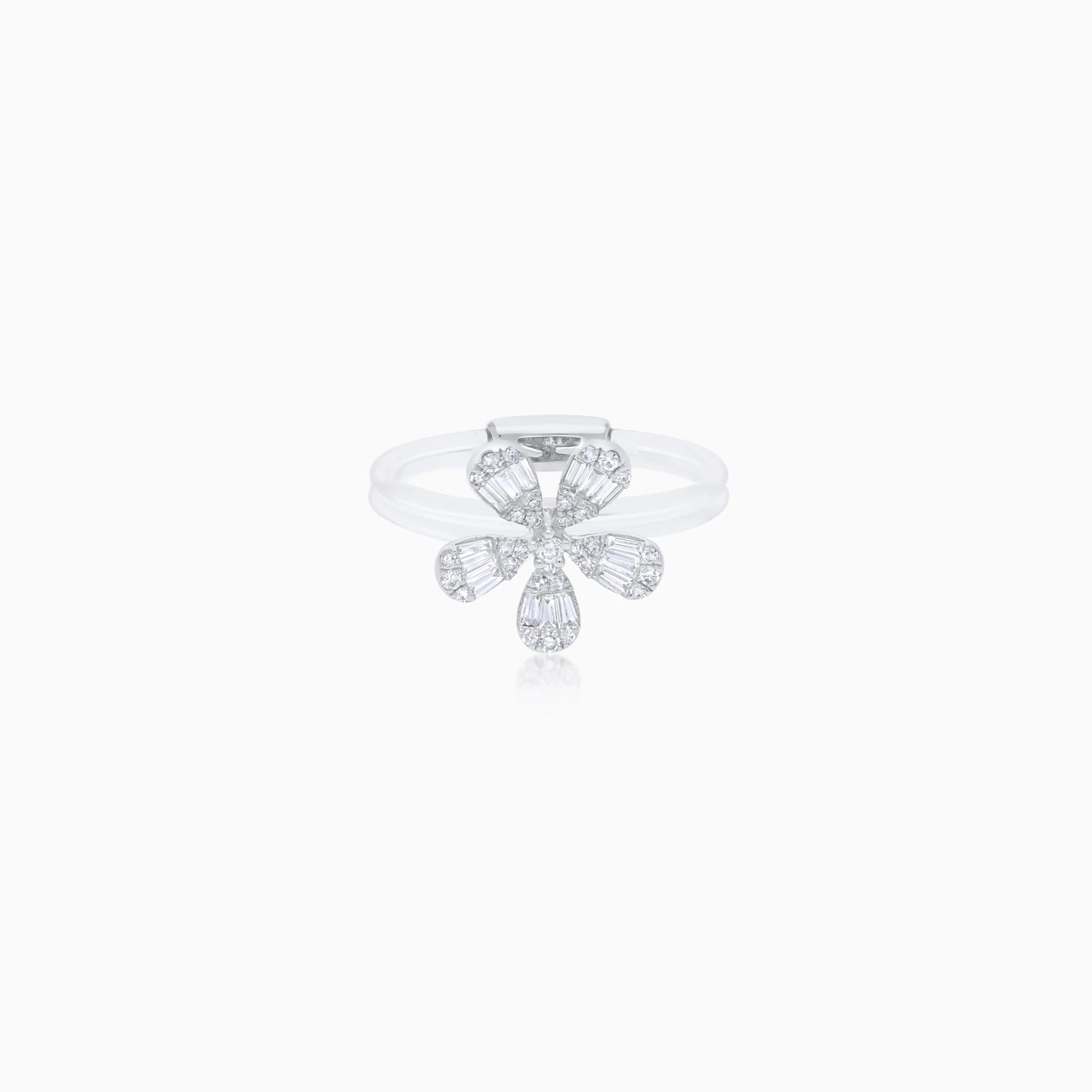 18K White Gold Flower Ring with Baguette Diamonds – Float Collection