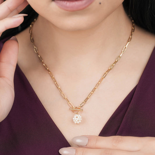 Danah 18K Gold Necklace with Pearls