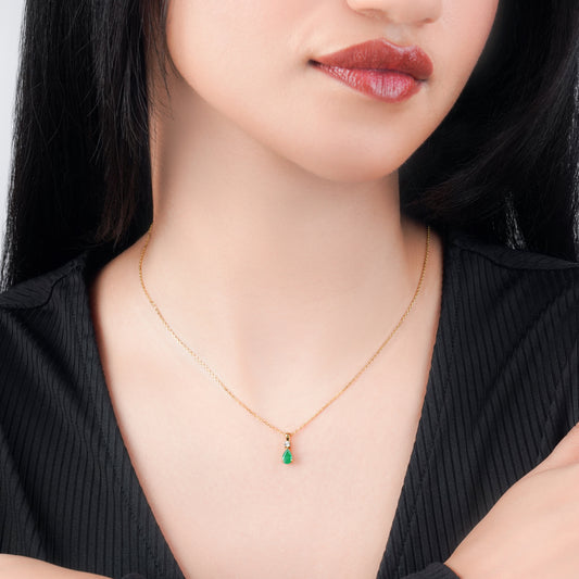 18k Yellow gold Necklace with drop shape emerald and natural diamond stones