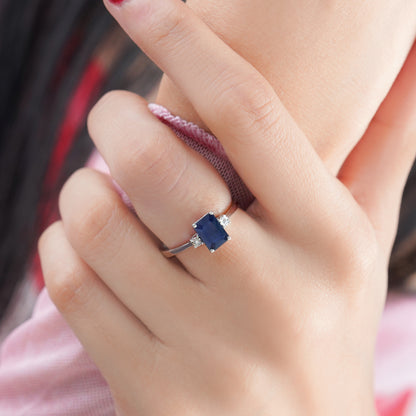 18k white gold blue sapphire stone and natural diamond ring | colour classic collection