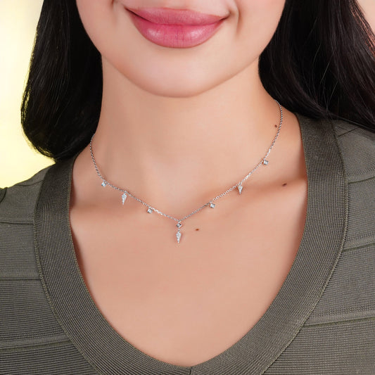 Stylish 18K White Gold Natural Diamond Choker for Women