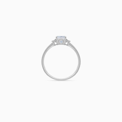 18k white gold ring decorated with Aquamarine & Natural diamond | Colour Classic Collection