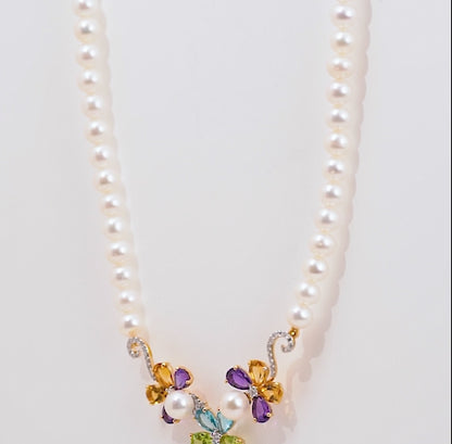 18K Yellow Gold Pearl Necklace with Flower-Shaped Pendant Featuring Diamonds & Gemstones – Danah Collection