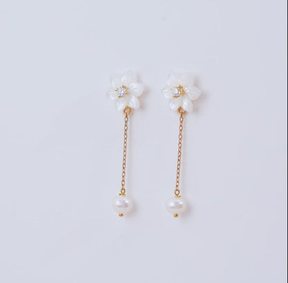 Earrings 18K Gold with Mother of Pearls & Dangling Pearls