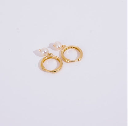 Danah 18K Gold Hoop Earrings with Pearl