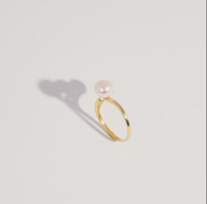 18K Yellow Gold Ring with Pearls from Danah Collection
