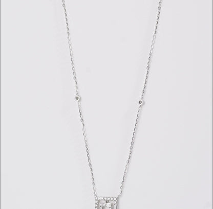 قلادة من الذهب الأبيض عيار 18 قيراطًا بتصميم مستطيل مزينة بألماس طبيعي دائري وباغيت - مجموعة عصرية