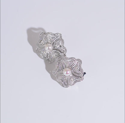 18K White Gold earrings with pearl and natural diamonds