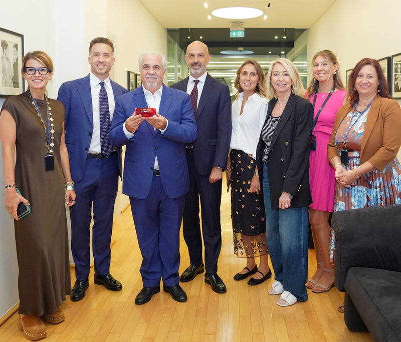 Mr. Tawhid Abdullah Honoured for More Than 40 Years of Connection with Vicenzaoro