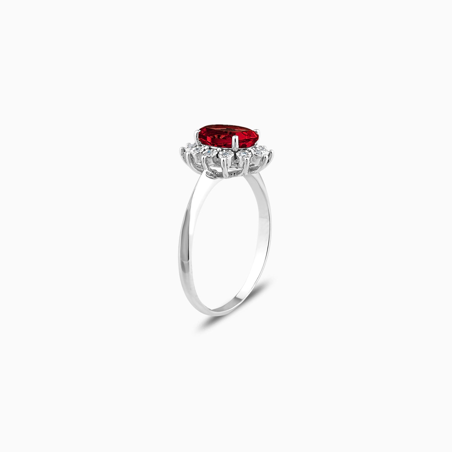 18k White gold Ring with Natural Red Garnet & Natural Diamonds | Diana Collection